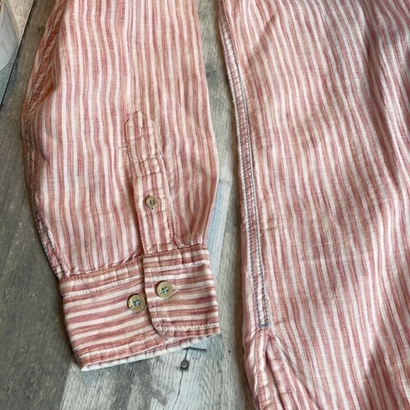 TOMMY Bahama 100% linen red/pink and white striped long sleeve button down. XL - Picture 9 of 13